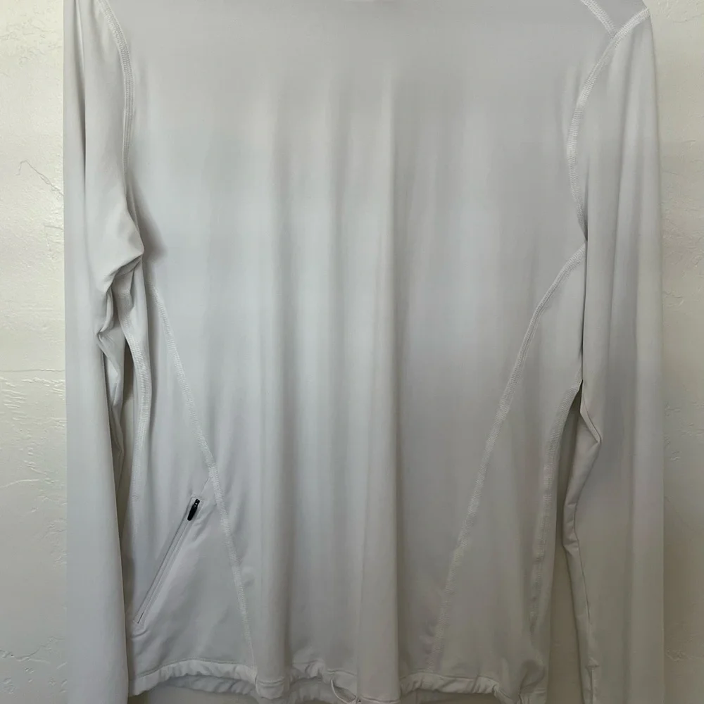 Mountain Hardwear Crater Lake long sleeve lightweight hoodie/sun shirt - Picture 1 of 11